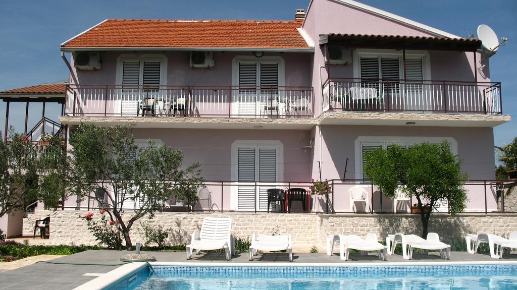 Hotel Krkahaus Lozovac Zewnętrze zdjęcie